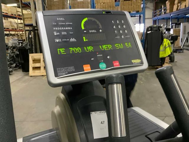 Technogym excite vario 700 led crosstrainer - afbeelding 5 van  5