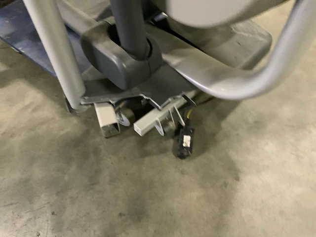 Technogym excite vario 700 led crosstrainer - afbeelding 2 van  5