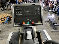 Technogym excite vario 700 led crosstrainer - afbeelding 3 van  5