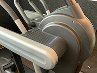 Technogym excite vario 700 visioweb crosstrainer - afbeelding 2 van  6