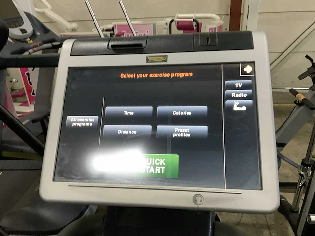 Technogym excite vario visioweb crosstrainer - afbeelding 2 van  4
