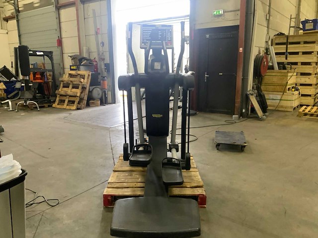 Technogym excite vario visioweb crosstrainer - afbeelding 3 van  6