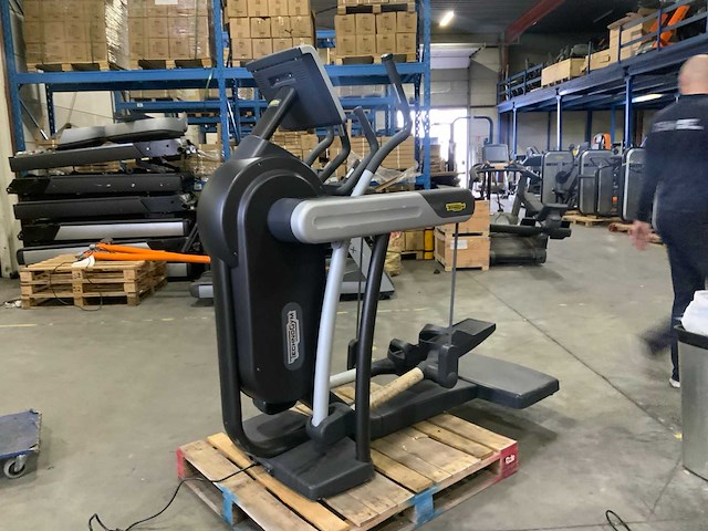 Technogym excite vario visioweb crosstrainer - afbeelding 5 van  6
