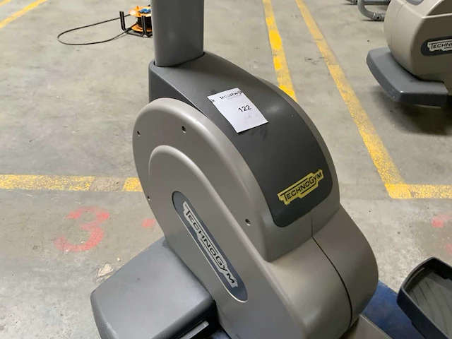 Technogym excite wave 700 led crosstrainer - afbeelding 3 van  5