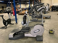 Technogym excite wave 700 led crosstrainer - afbeelding 1 van  6