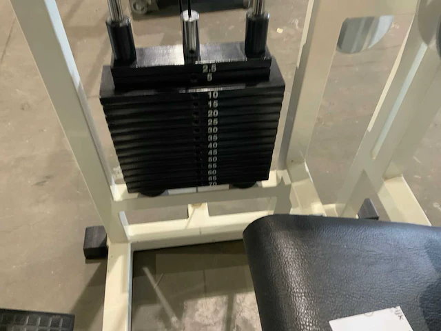 Technogym isotonic abdominal crunch krachtstation - afbeelding 4 van  6