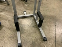 Technogym isotonic chin dip krachtstation - afbeelding 3 van  5