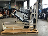 Technogym isotonic mechanisch legpress krachtstation - afbeelding 2 van  5