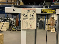 Technogym isotonic seated leg curl rom krachtstation - afbeelding 4 van  6