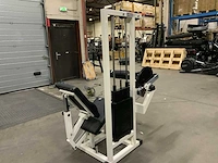 Technogym isotonic seated leg curl rom krachtstation - afbeelding 6 van  6