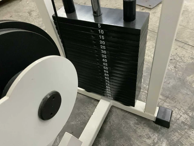Technogym isotonic shoulderpress krachtstation - afbeelding 4 van  6