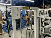 Technogym isotonic vertical row krachtstation - afbeelding 2 van  5