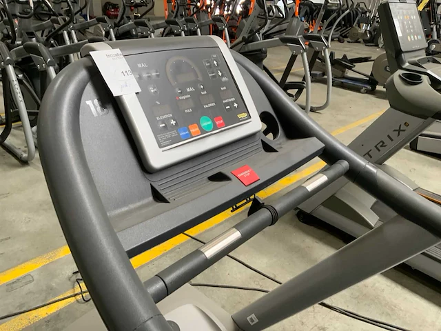 Technogym jog now 500 led loopband - afbeelding 2 van  5