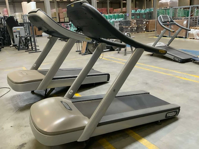 Technogym jog now 500 led loopband - afbeelding 4 van  5