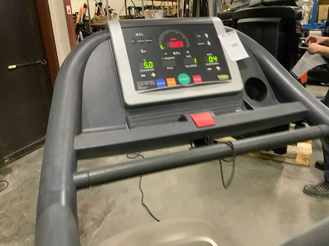 Technogym jog now 500 led loopband - afbeelding 5 van  6
