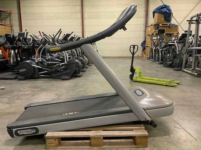 Technogym jog now 500 led loopband - afbeelding 5 van  7