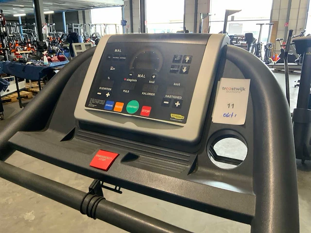 Technogym jog now 500 led loopband - afbeelding 5 van  6
