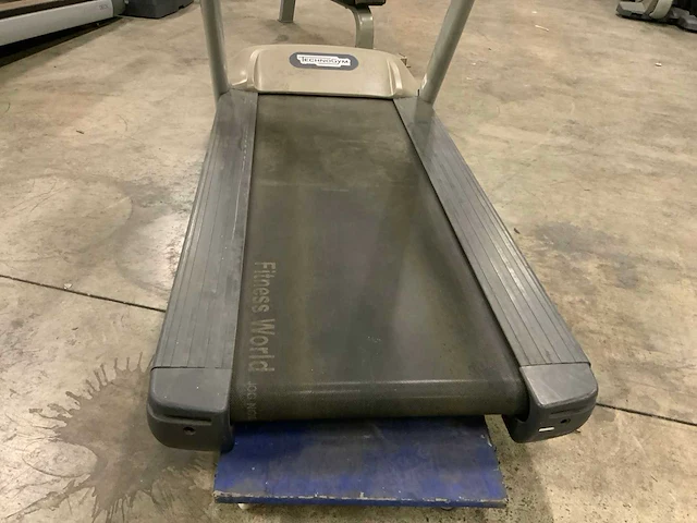 Technogym jog now 500 led loopband - afbeelding 3 van  6