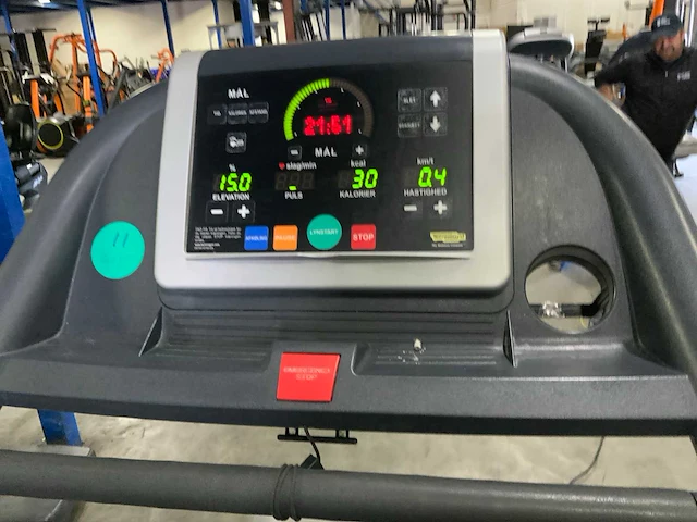 Technogym jog now 500 led loopband - afbeelding 3 van  6