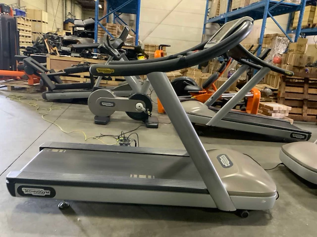 Technogym jog now 500 led loopband - afbeelding 5 van  5