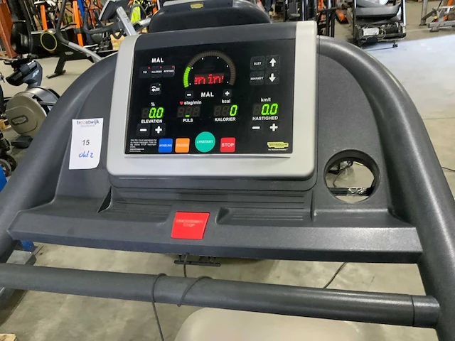 Technogym jog now 500 led loopband - afbeelding 3 van  5