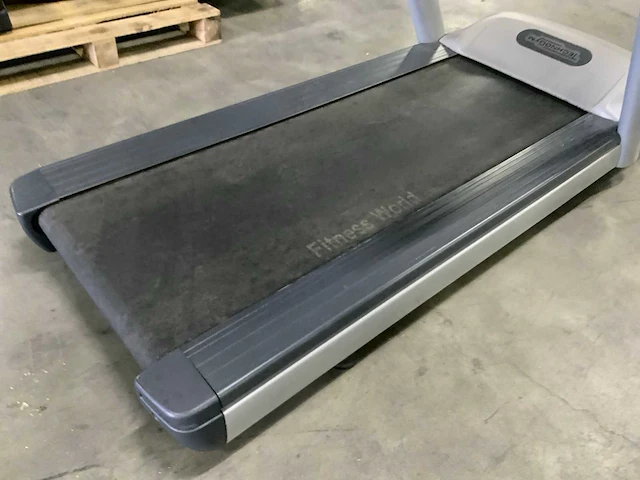 Technogym jog now 500 led loopband - afbeelding 4 van  5