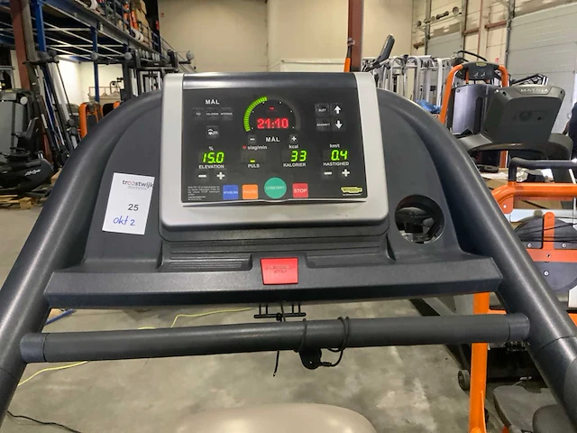 Technogym jog now 500 led loopband - afbeelding 3 van  7