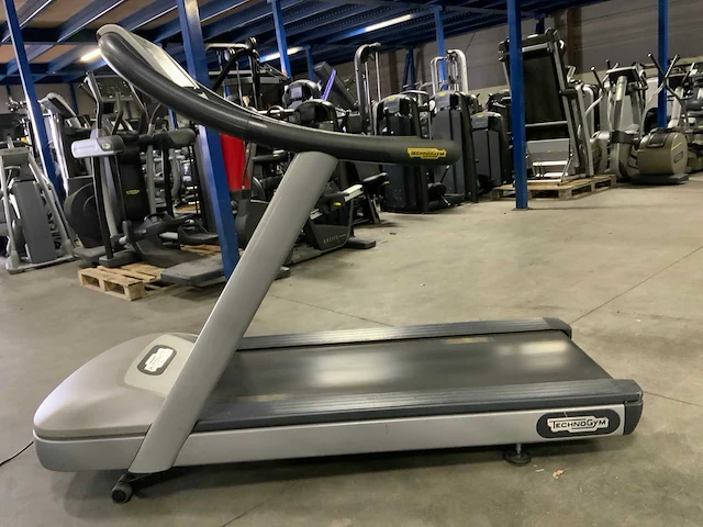 Technogym jog now 500 led loopband - afbeelding 5 van  5