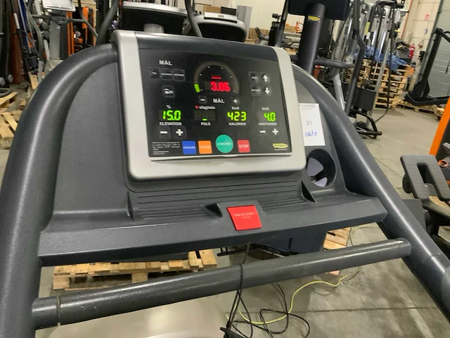 Technogym jog now 500 led loopband - afbeelding 4 van  6