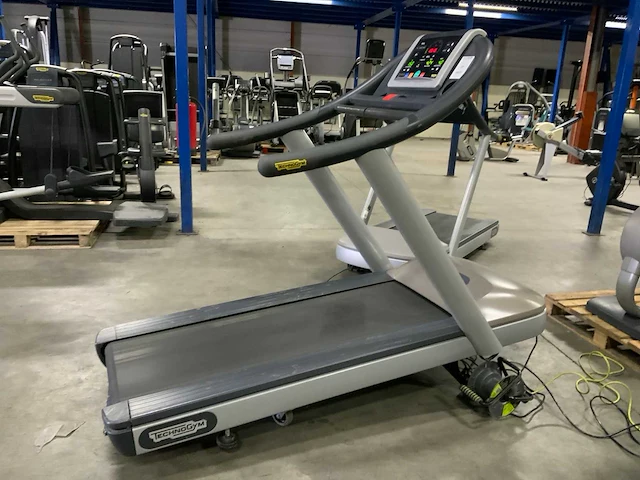 Technogym jog now 500 led loopband - afbeelding 5 van  6