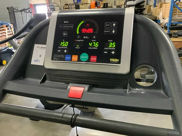 Technogym jog now 500 led loopband - afbeelding 4 van  5