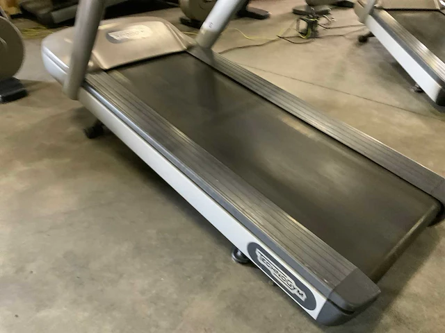 Technogym jog now 500 led loopband - afbeelding 5 van  5