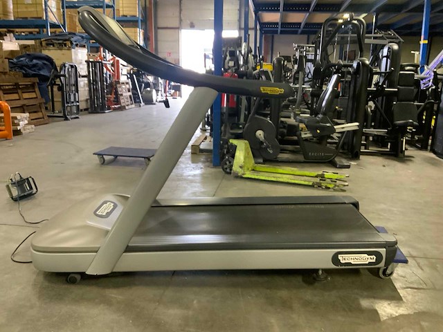 Technogym jog now 500 led loopband - afbeelding 5 van  6