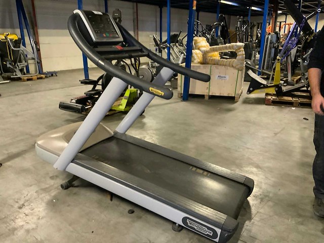 Technogym jog now treadmill loopband - afbeelding 4 van  4