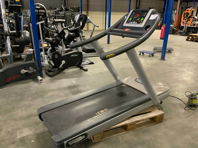 Technogym jog now treadmill loopband - afbeelding 10 van  10