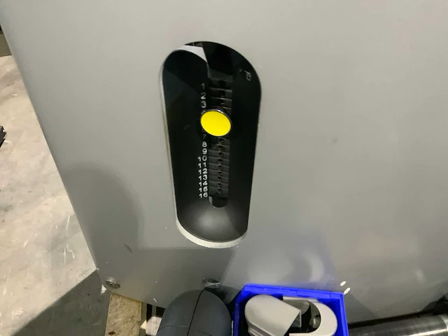 Technogym kinesis one cable station krachtstation - afbeelding 2 van  8