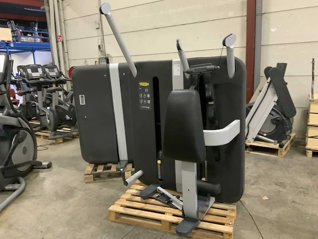 Technogym kinesis personal core krachtstation - afbeelding 1 van  7
