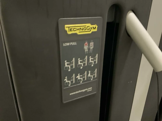 Technogym kinesis personal low pull krachtstation - afbeelding 6 van  6