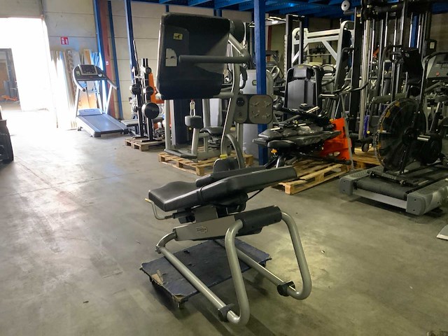 Technogym posterior stretch bench krachtstation - afbeelding 6 van  6