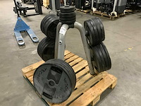 Technogym pu schijven 50mm met rek 12x20kg;8x10kg;4x2,5kg;2x1,25kg krachtstation - afbeelding 3 van  7