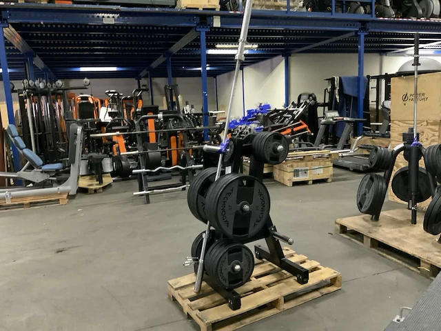 Technogym pure 50mm rek 250kg schijven krachtstation - afbeelding 4 van  9