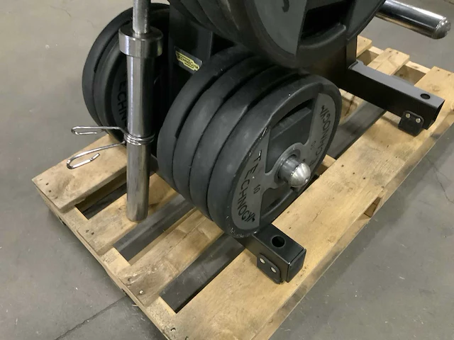 Technogym pure 50mm rek 250kg schijven krachtstation - afbeelding 5 van  9