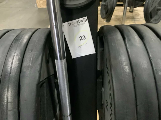 Technogym pure 50mm rek 250kg schijven krachtstation - afbeelding 8 van  9