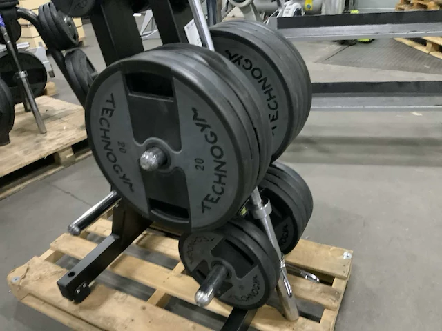 Technogym pure 50mm rek 250kg schijven krachtstation - afbeelding 9 van  9