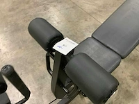 Technogym pure abdominal bench krachtstation - afbeelding 3 van  4