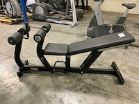 Technogym pure abdominal crunch bench krachtstation