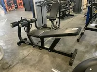 Technogym pure abdominal crunch krachtstation - afbeelding 1 van  4