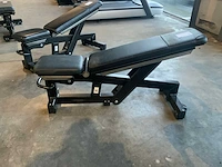 Technogym pure adjustable bench krachtstation - afbeelding 2 van  6