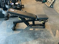Technogym pure adjustable bench krachtstation - afbeelding 4 van  6