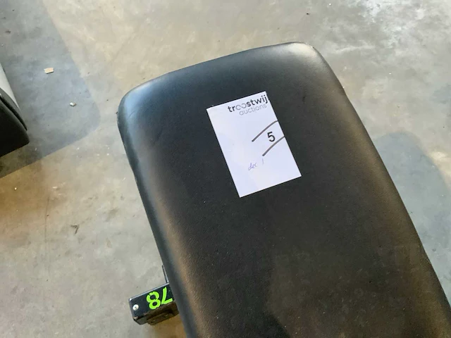 Technogym pure adjustable bench krachtstation - afbeelding 3 van  5